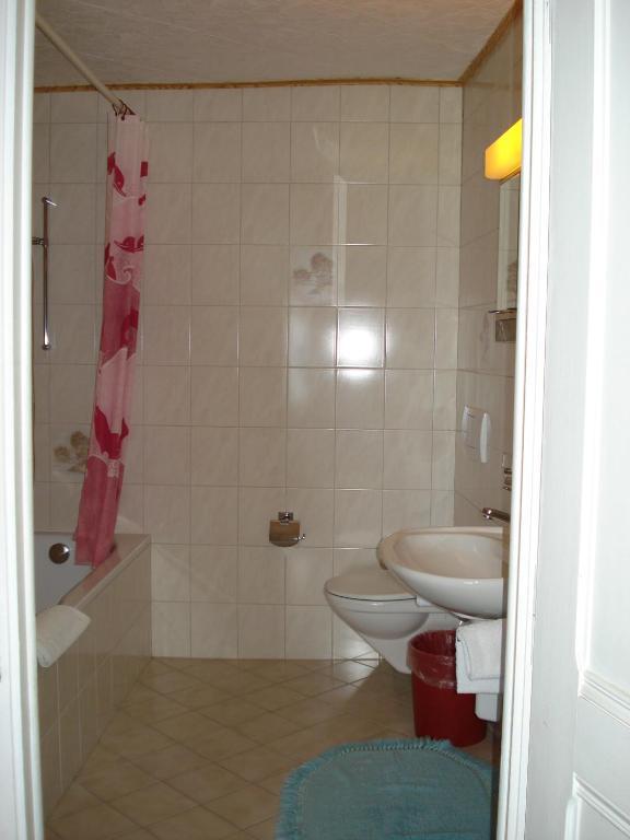 Les Tilleuls Hotel Gorgier Стая снимка